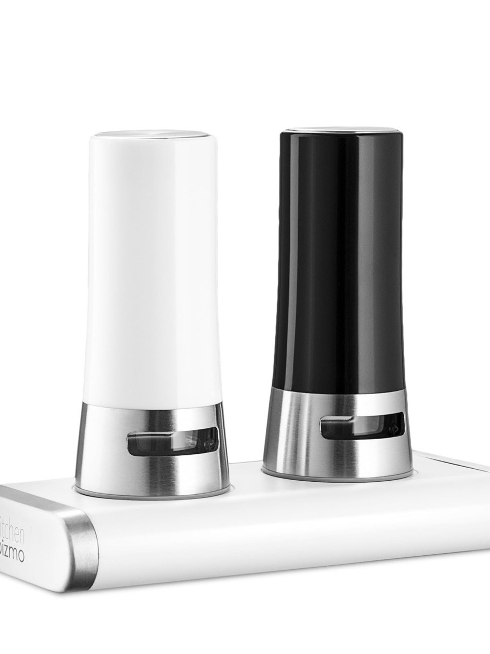 Kitchen Gizmo Magnetic Salt and Pepper Shaker Set White Black Automatic Seal - Picture 1 of 6